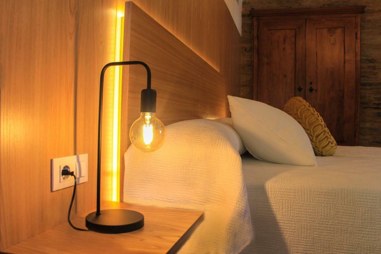 A Casa Da Botica Hotell Samos Exteriör bild