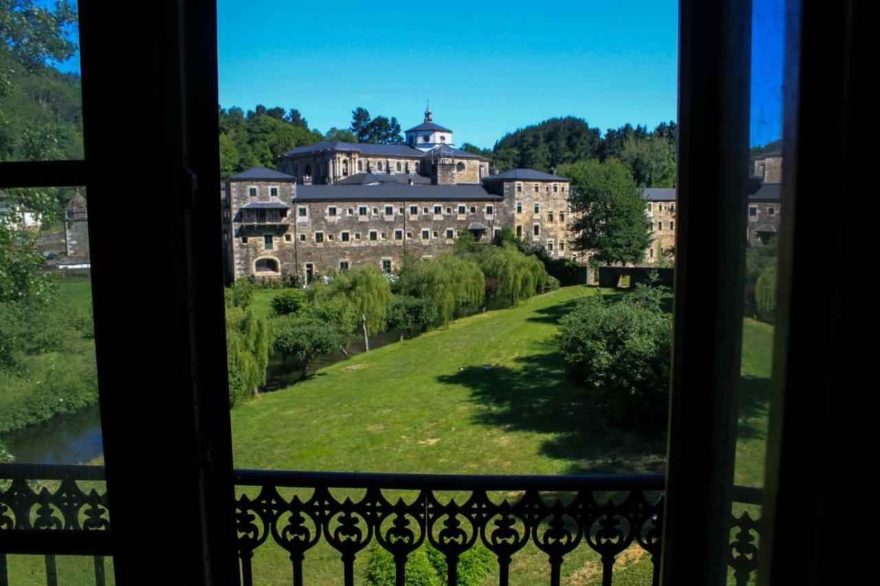 A Casa Da Botica Hotell Samos Exteriör bild