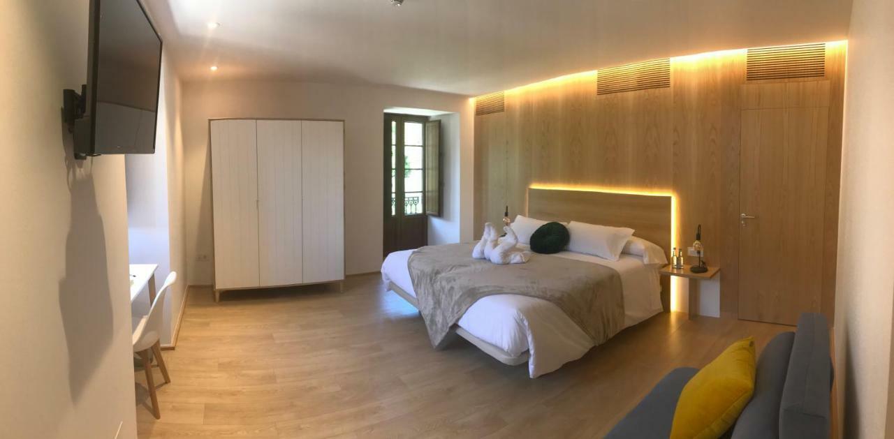 A Casa Da Botica Hotell Samos Exteriör bild