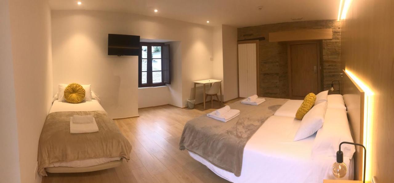 A Casa Da Botica Hotell Samos Exteriör bild